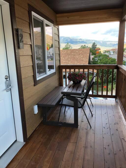 Parkway Yellowstone Guest House Room #2 Гардинър Екстериор снимка