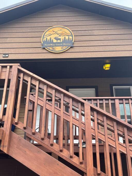 Parkway Yellowstone Guest House Room #2 Гардинър Екстериор снимка
