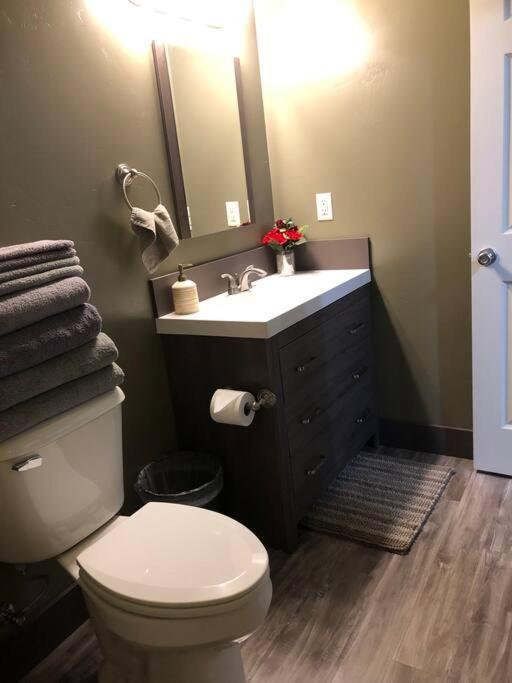Parkway Yellowstone Guest House Room #2 Гардинър Екстериор снимка