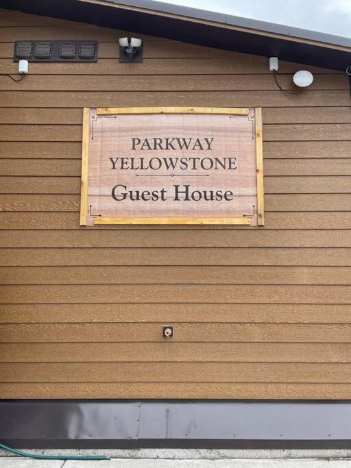 Parkway Yellowstone Guest House Room #2 Гардинър Екстериор снимка