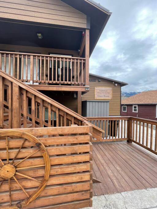 Parkway Yellowstone Guest House Room #2 Гардинър Екстериор снимка